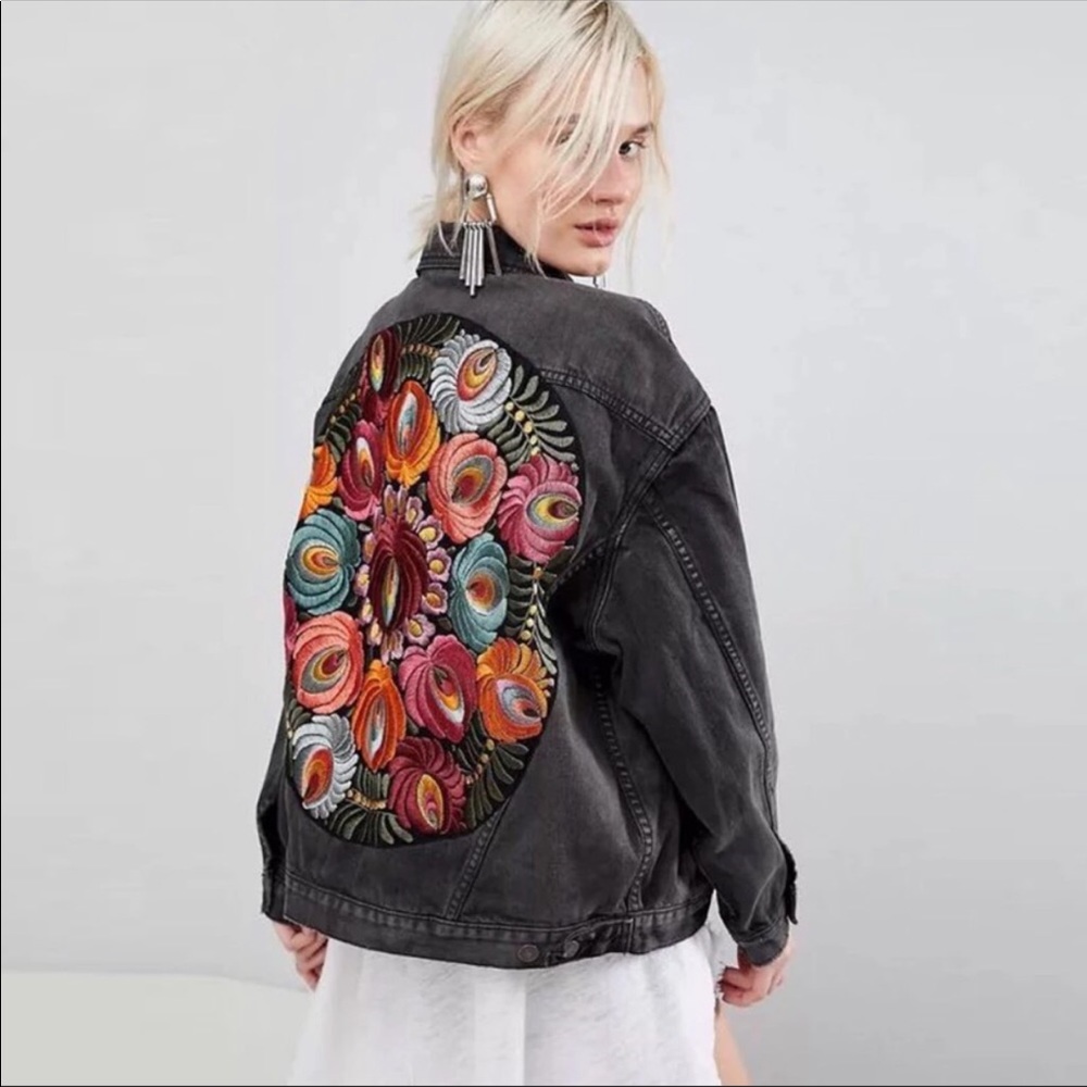 💃🏻Embroidery Bohemian Style Denim Jacket - Picture 7 of 16